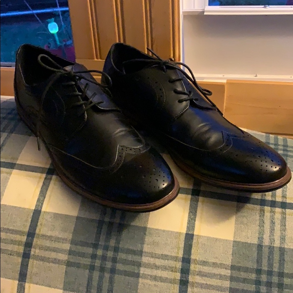 New black Vepose New York size 13 Oxford Wingtips